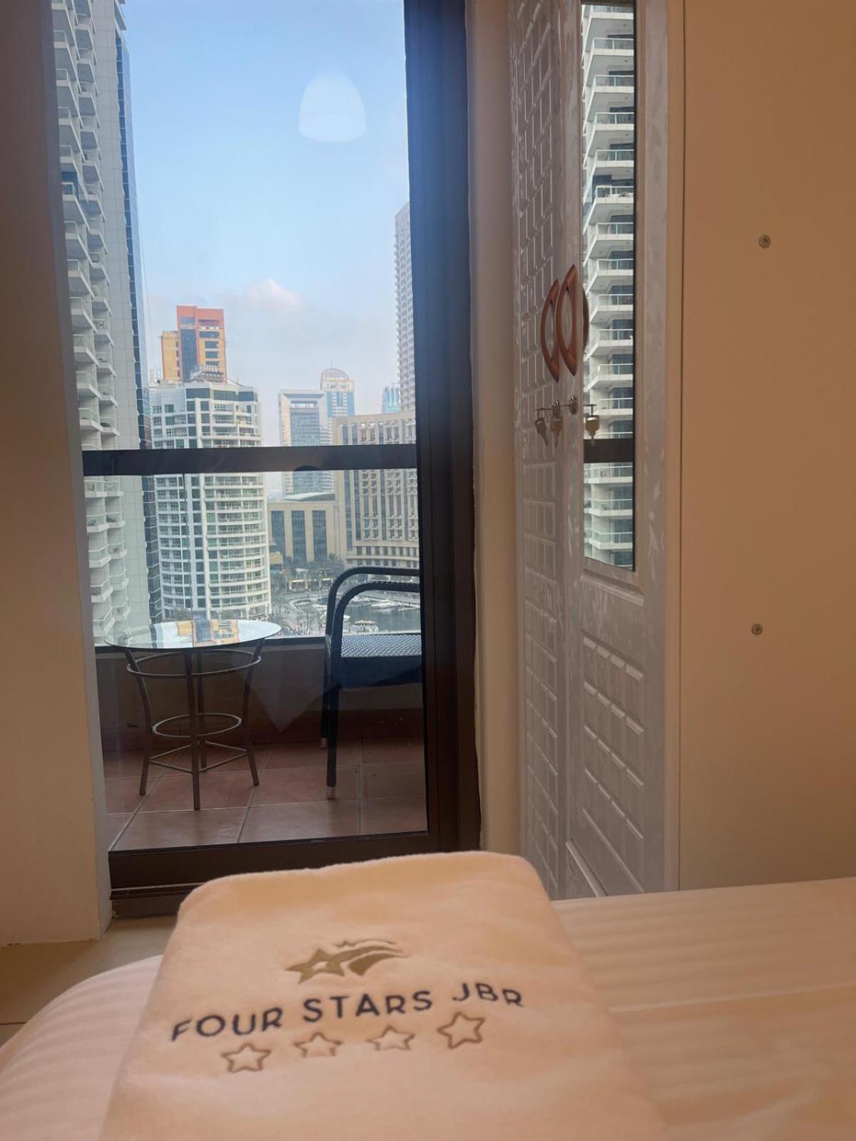 Отель Four Stars Dubai Marina Jbr Экстерьер фото
