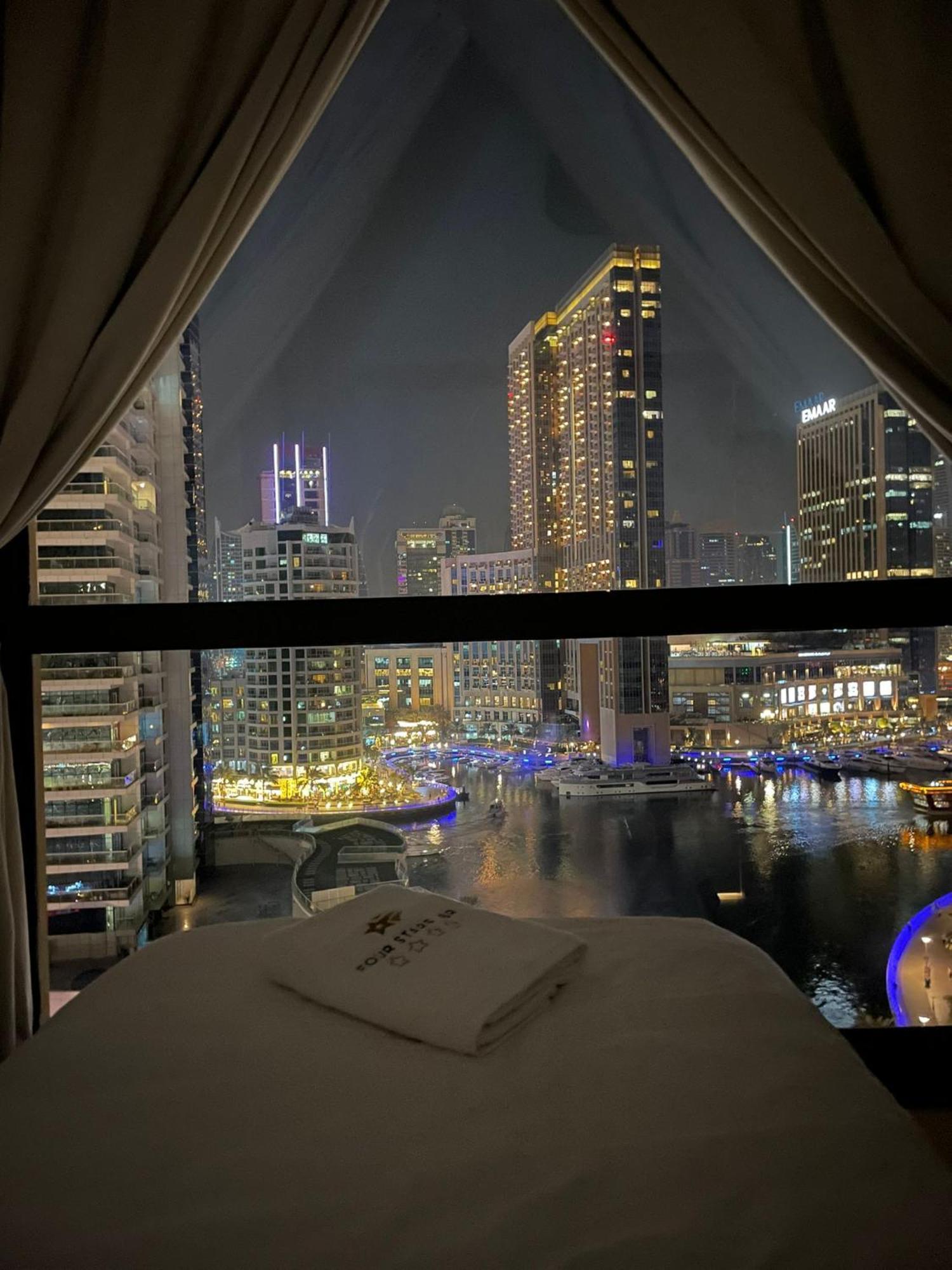 Отель Four Stars Dubai Marina Jbr Экстерьер фото