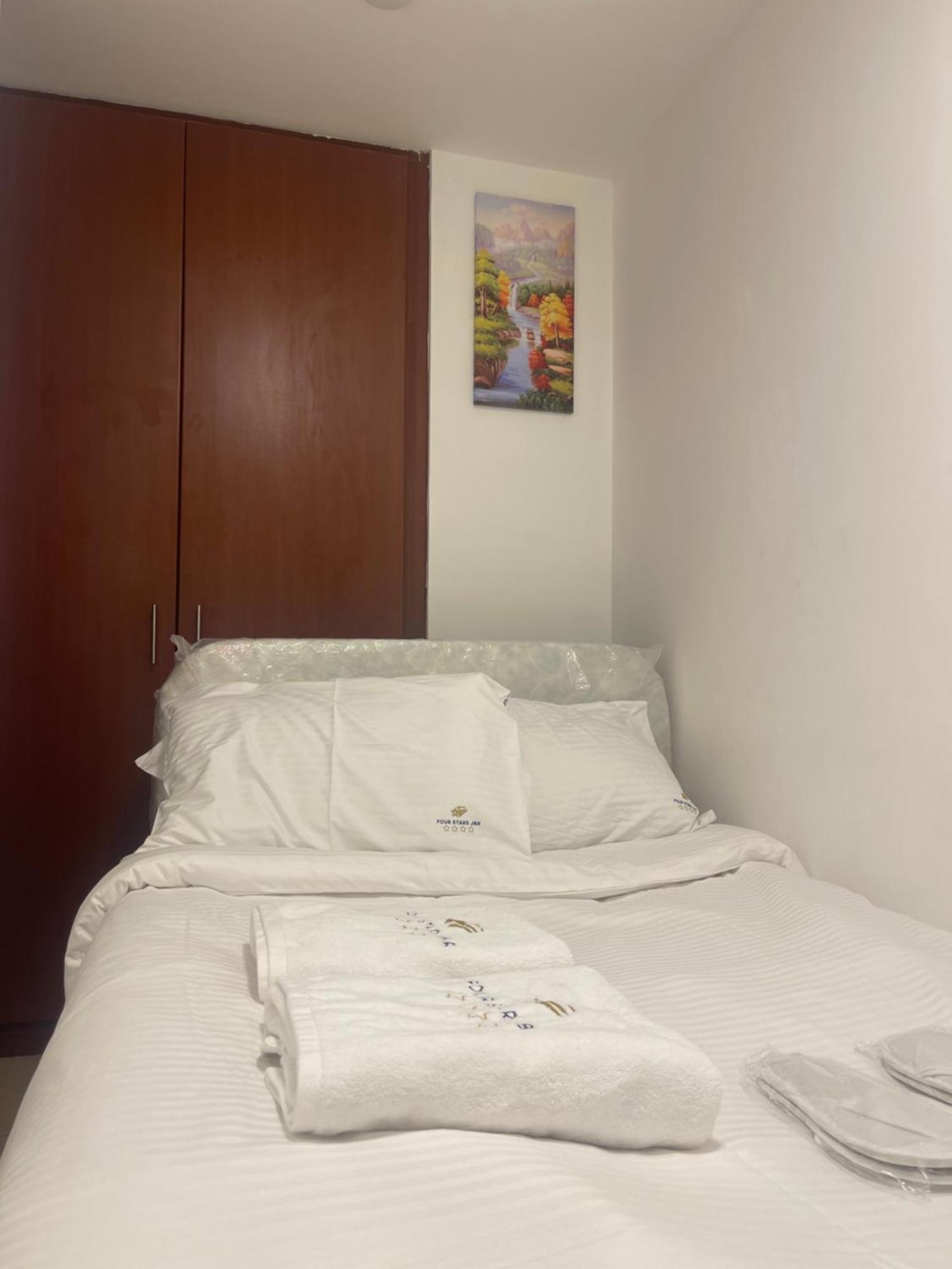 Отель Four Stars Dubai Marina Jbr Экстерьер фото