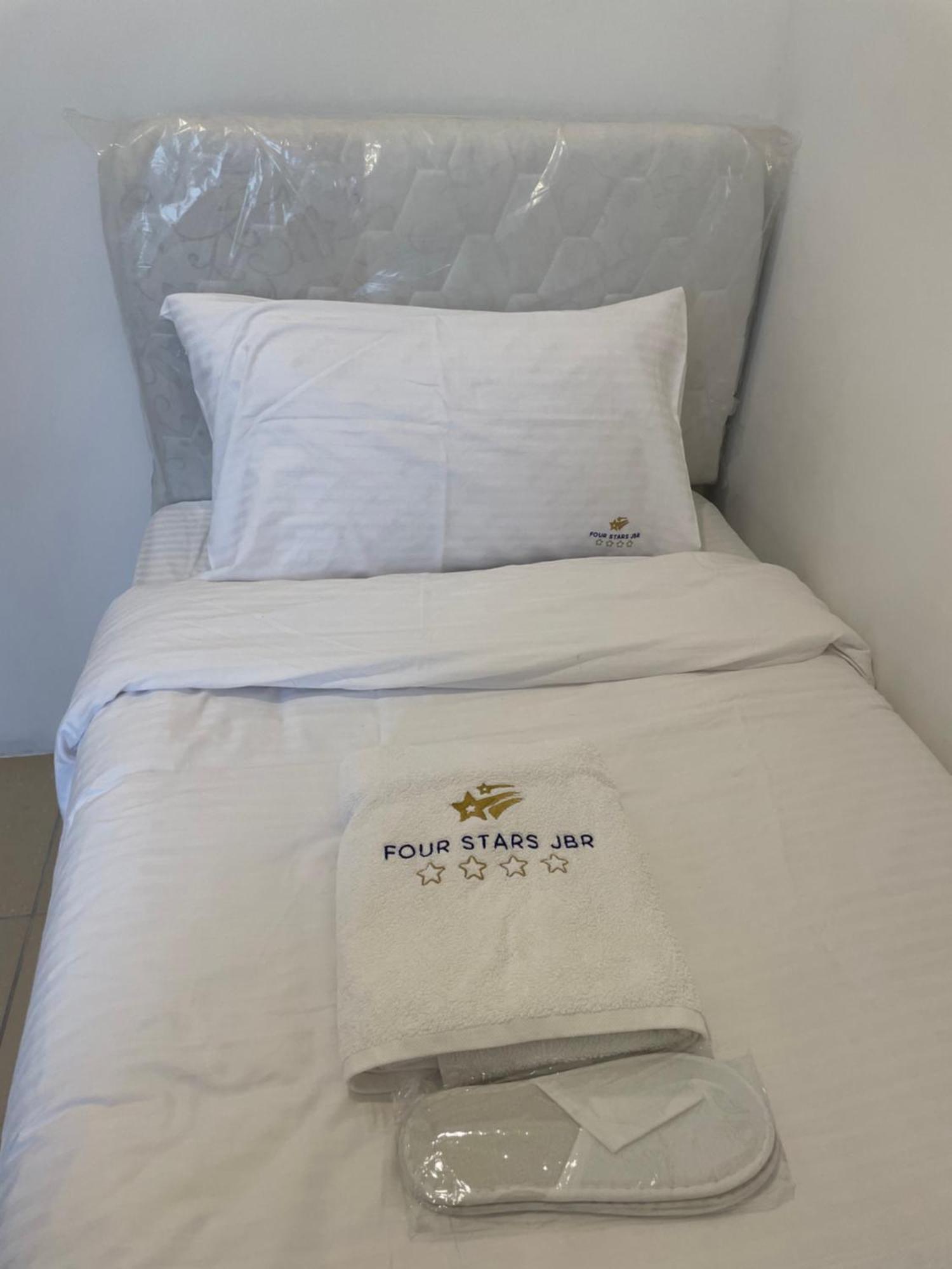 Отель Four Stars Dubai Marina Jbr Экстерьер фото