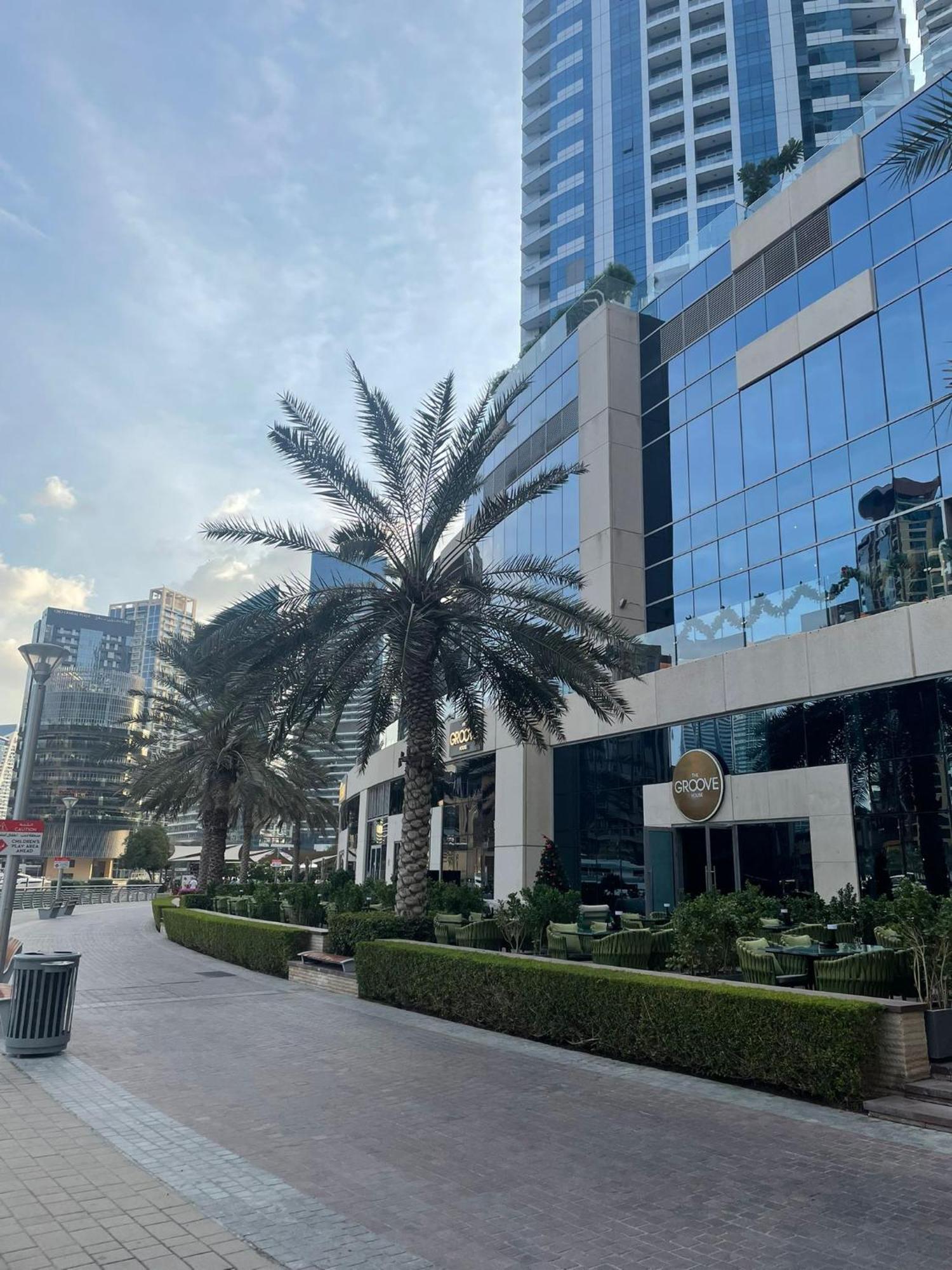 Отель Four Stars Dubai Marina Jbr Экстерьер фото