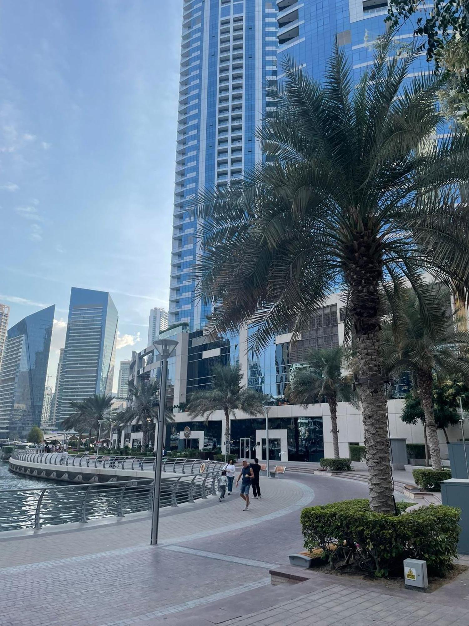 Отель Four Stars Dubai Marina Jbr Экстерьер фото