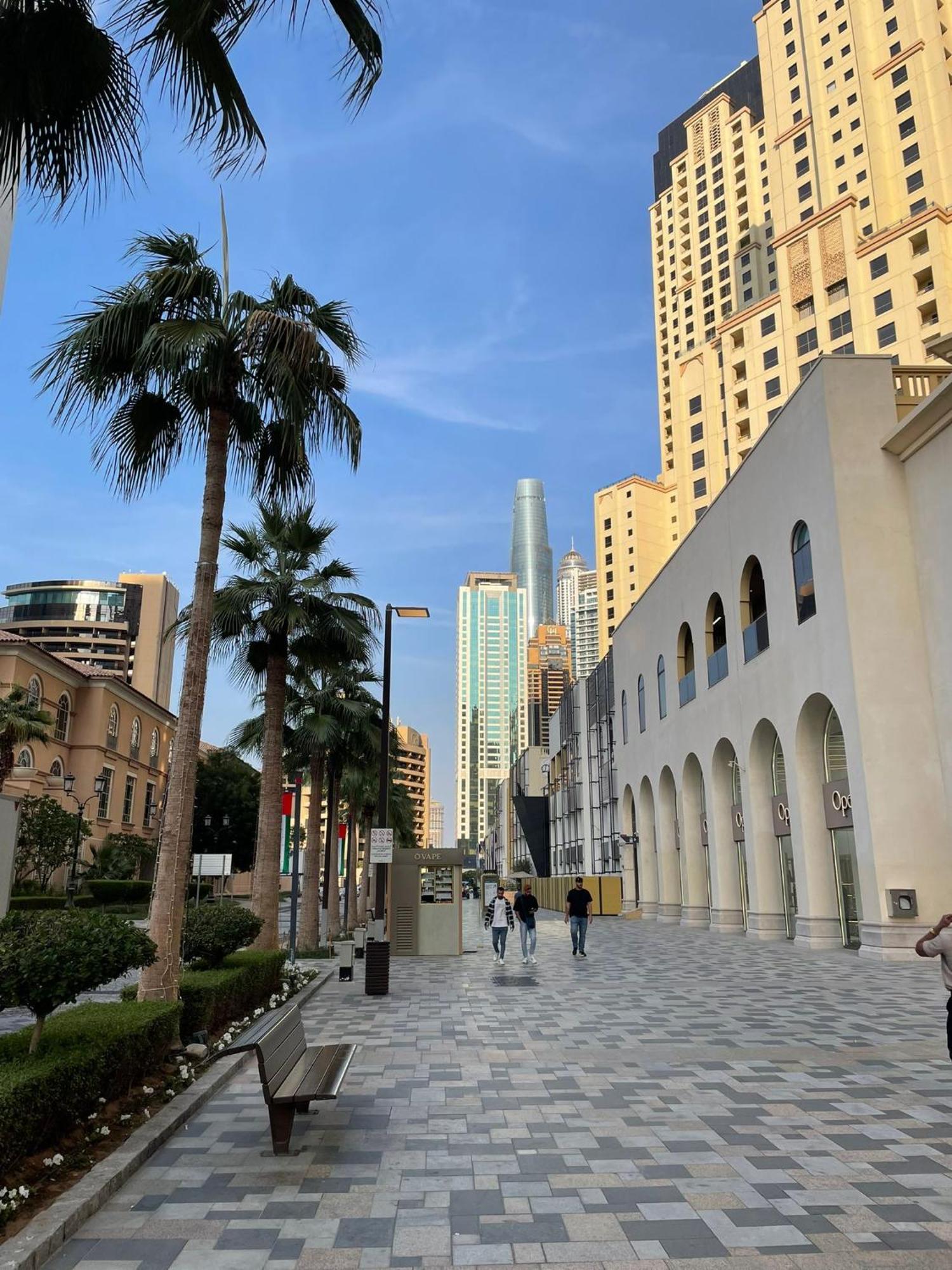 Отель Four Stars Dubai Marina Jbr Экстерьер фото
