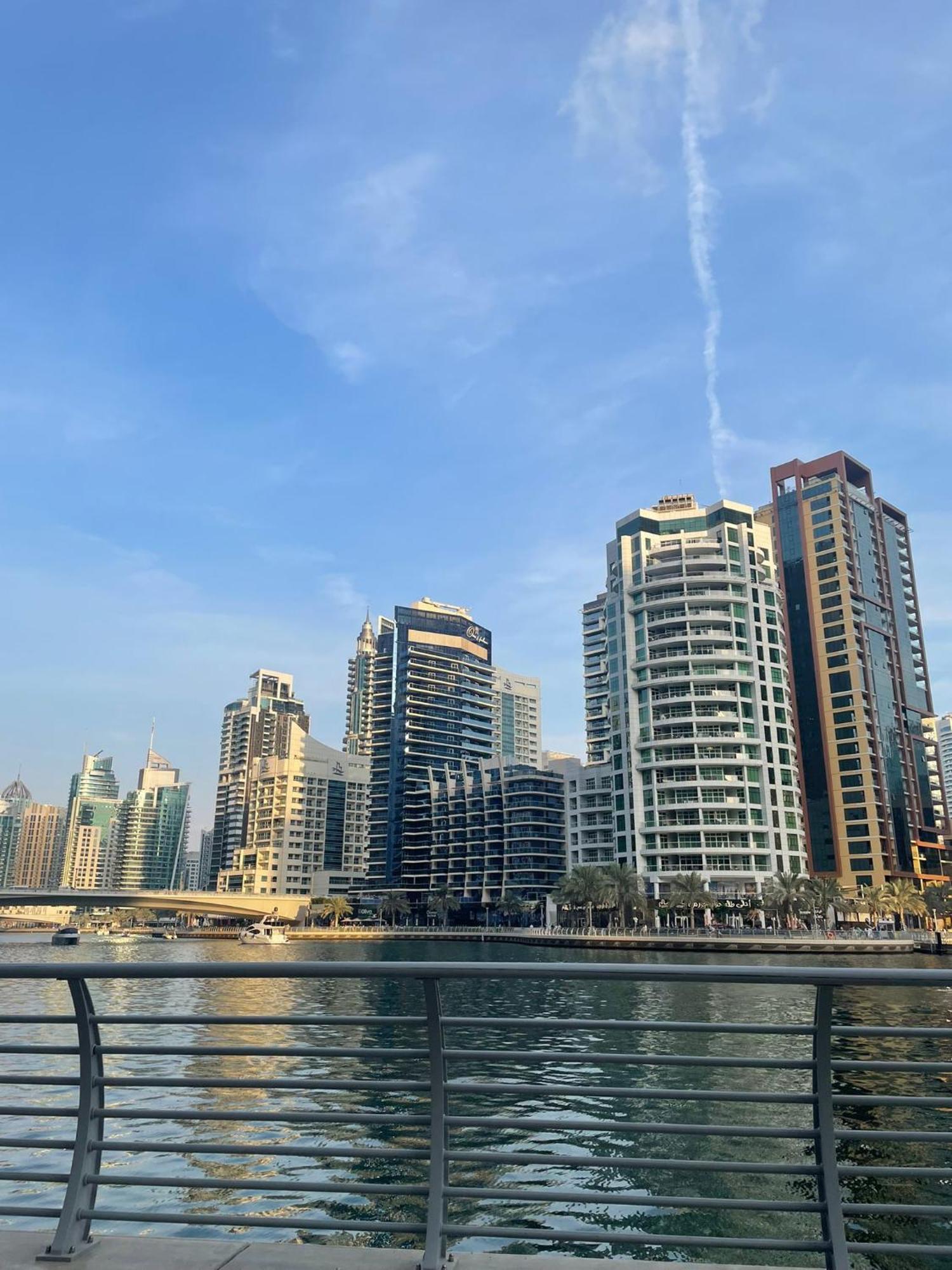 Отель Four Stars Dubai Marina Jbr Экстерьер фото