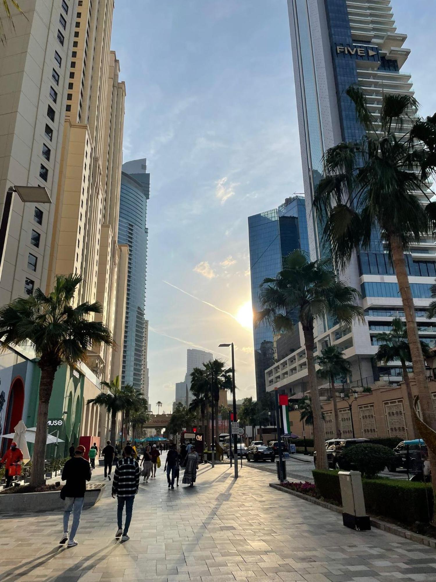 Отель Four Stars Dubai Marina Jbr Экстерьер фото