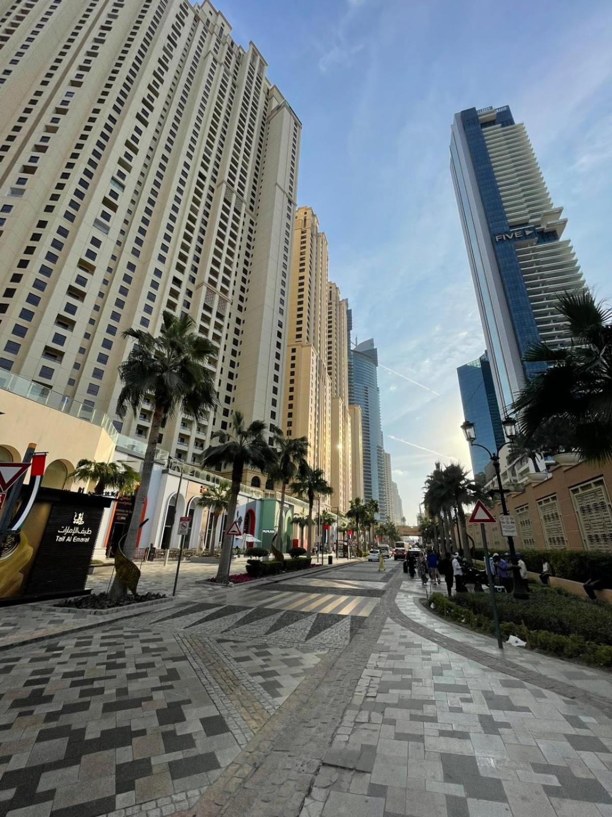 Отель Four Stars Dubai Marina Jbr Экстерьер фото